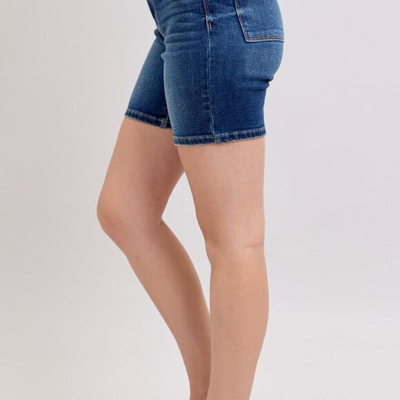 Judy Blue Full Size‎ High Waist Bermudas Jeans W/ Back Flap Pockets Plus Size - Picture 4 of 10